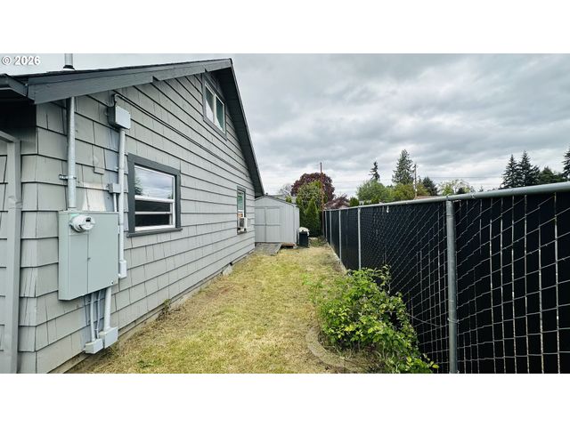 254 S VERNONIA Rd, St Helens, OR 97051