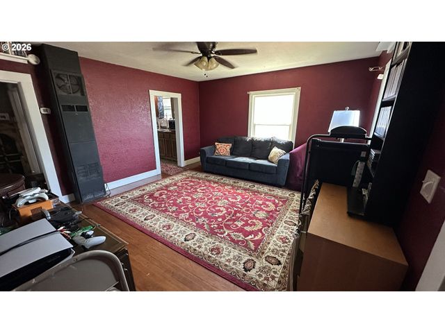 254 S VERNONIA Rd, St Helens, OR 97051