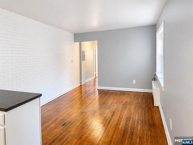 306 Grafton Avenue 1M, Newark, NJ 07104