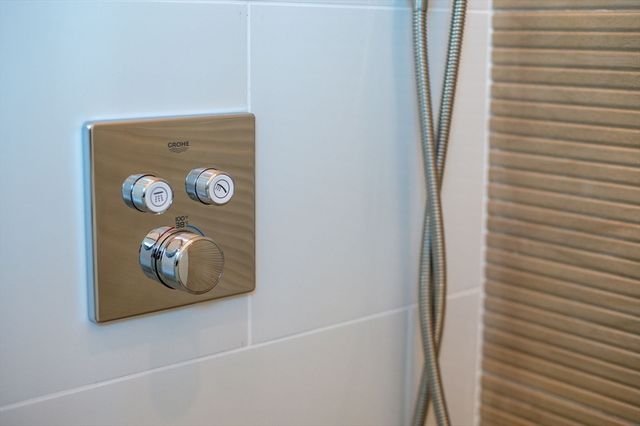 11 Boynton Street 104, Swampscott, MA 01907