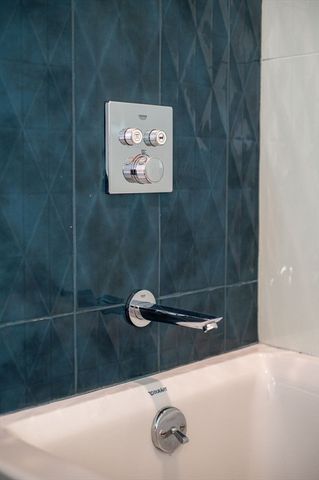 11 Boynton Street 104, Swampscott, MA 01907