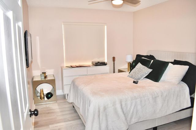 5243 Europa O Drive O, Boynton Beach, FL 33437