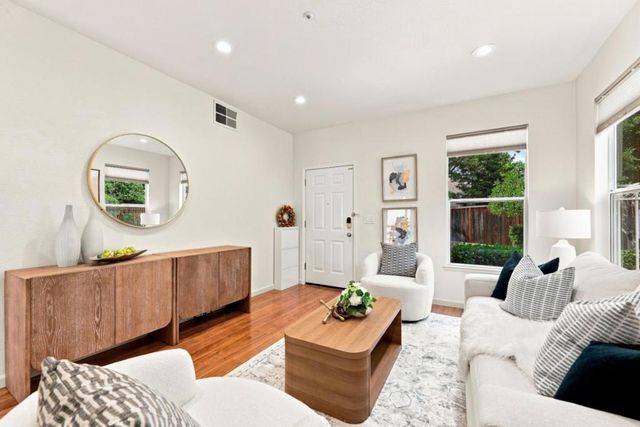 4165 Renaissance Drive 6, San Jose, CA 95134