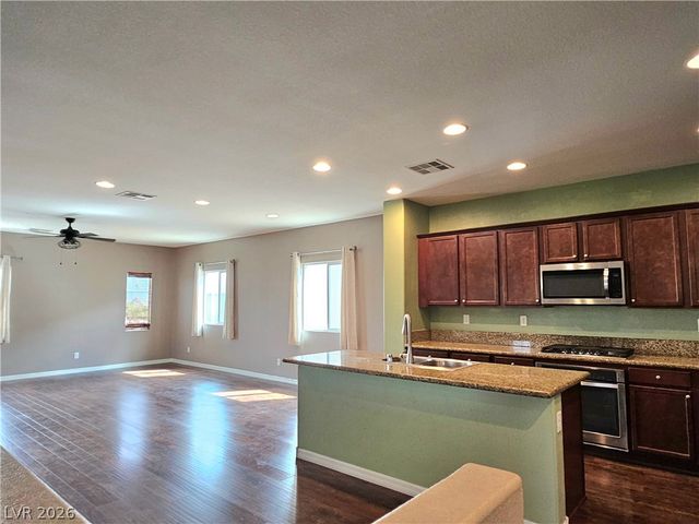 7141 Orion Bands Street, Las Vegas, NV 89131