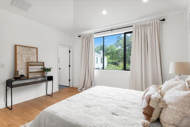 301 Woodward ST B, Austin, TX 78704