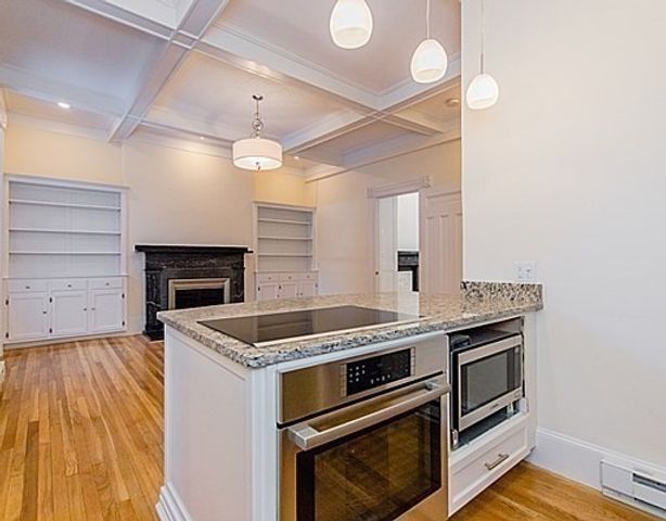 9 Temple St 1, Boston, MA 02114