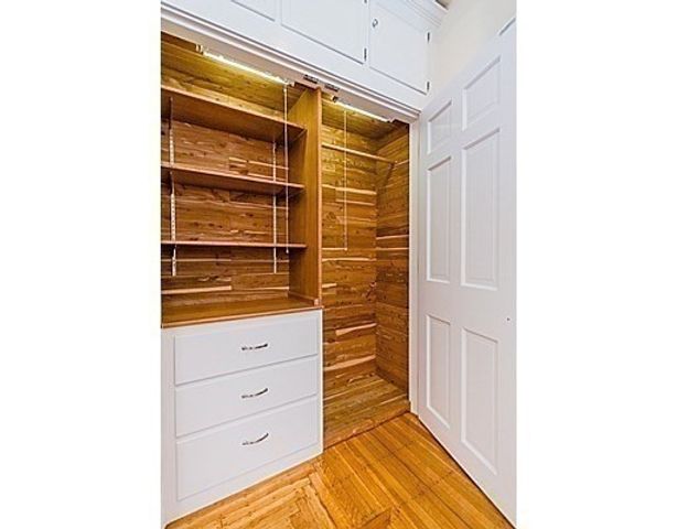 9 Temple St 1, Boston, MA 02114