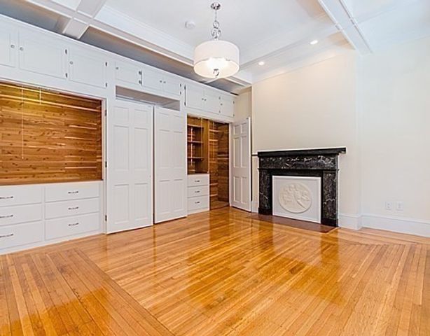 9 Temple St 1, Boston, MA 02114