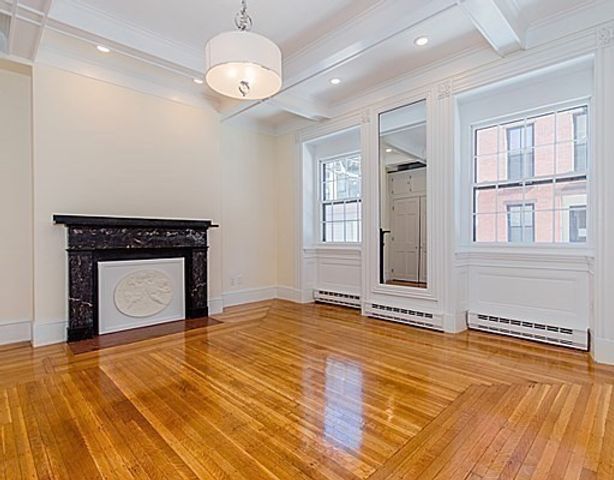 9 Temple St 1, Boston, MA 02114