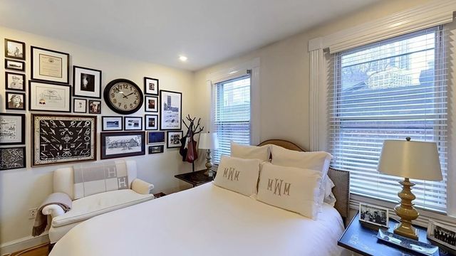 9 Temple St 1, Boston, MA 02114