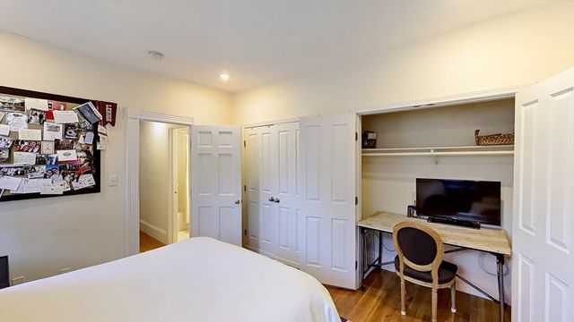 9 Temple St 1, Boston, MA 02114