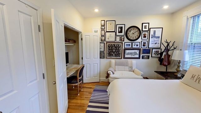 9 Temple St 1, Boston, MA 02114