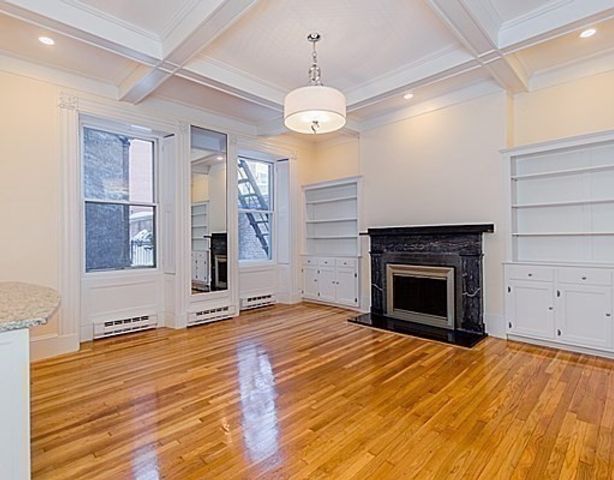 9 Temple St 1, Boston, MA 02114