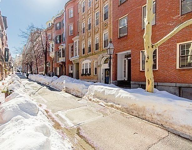 9 Temple St 1, Boston, MA 02114