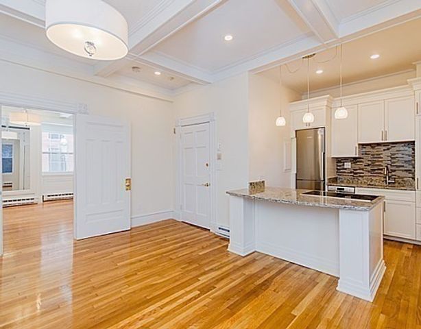 9 Temple St 1, Boston, MA 02114