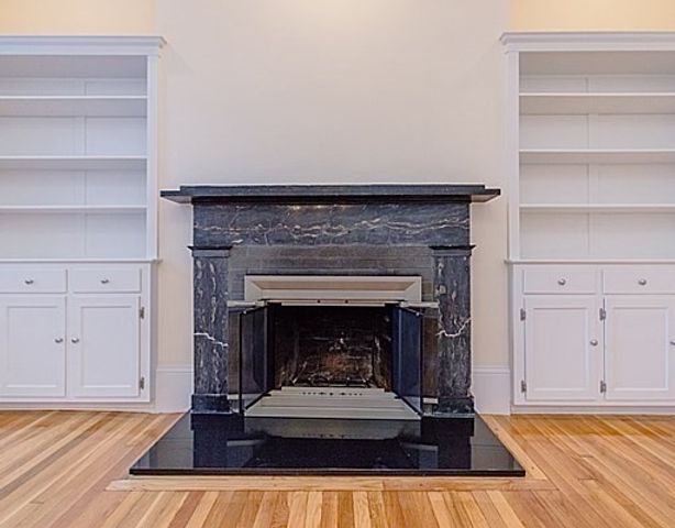 9 Temple St 1, Boston, MA 02114