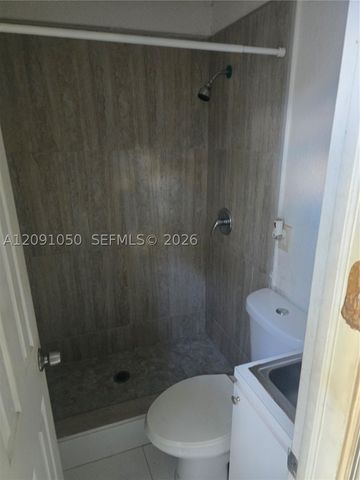 650 NW 49th St, Miami, FL 33127