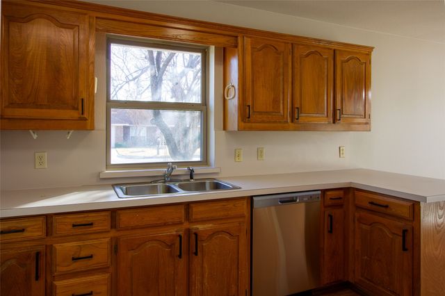 503 N 2nd Street, Krum, TX 76249