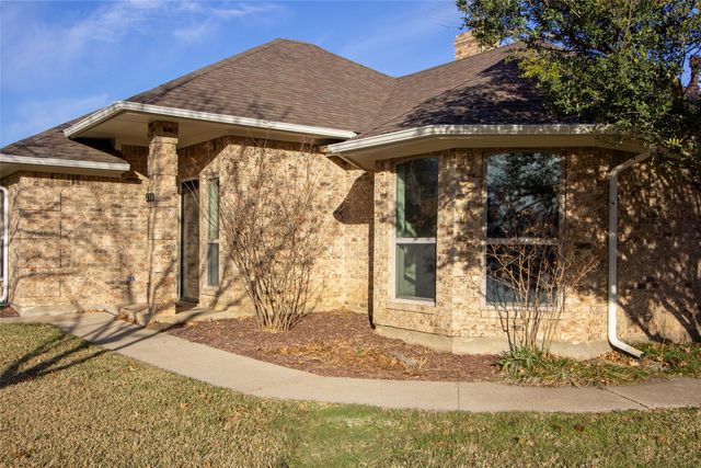 503 N 2nd Street, Krum, TX 76249