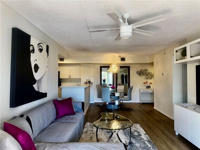 1650 N 42nd Circle 210, Vero Beach, FL 32967
