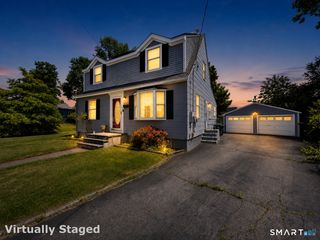11 Wayland Court, Milford, CT 06460