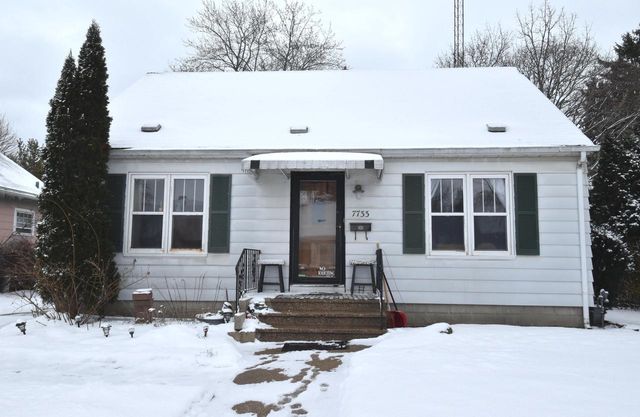 7733 34th AVENUE, Kenosha, WI 53142