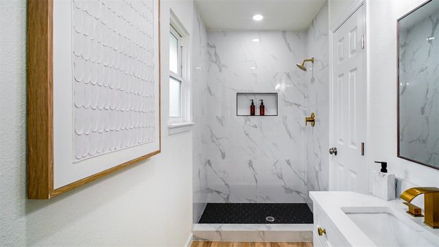 3513 Tanglebriar Drive, Pasadena, TX 77503