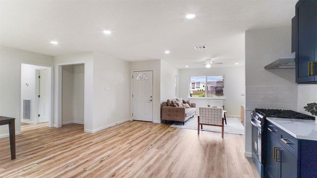 3513 Tanglebriar Drive, Pasadena, TX 77503