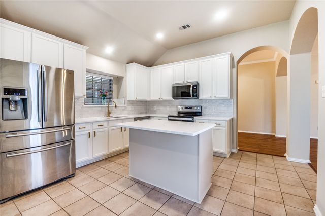 1312 Bramble Lane, Mansfield, TX 76063