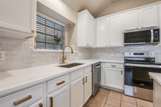 1312 Bramble Lane, Mansfield, TX 76063