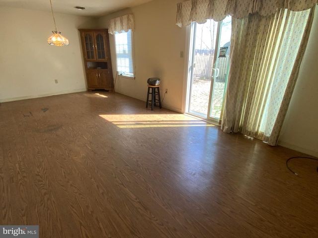 6284 SPRING KNOLL DR, Harrisburg, PA 17111