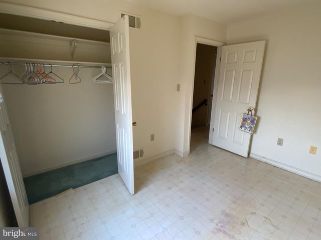 6284 SPRING KNOLL DR, Harrisburg, PA 17111