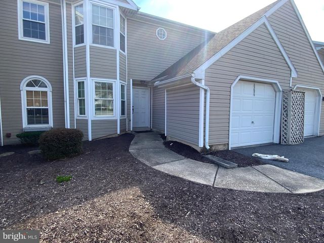 6284 SPRING KNOLL DR, Harrisburg, PA 17111