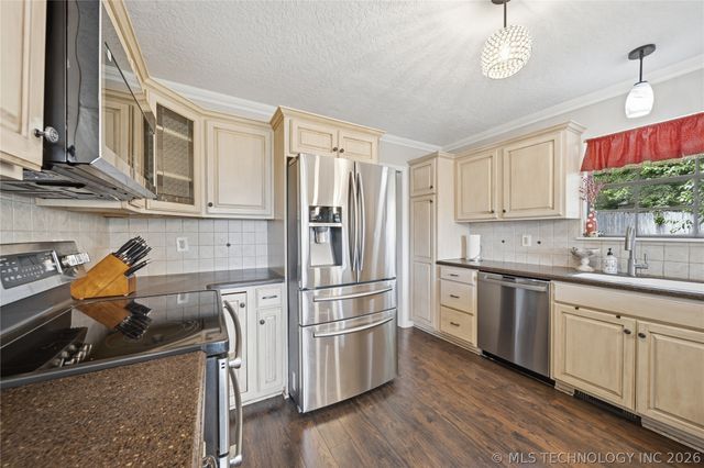 4412 E 76th Street, Tulsa, OK 74136