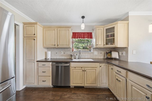 4412 E 76th Street, Tulsa, OK 74136