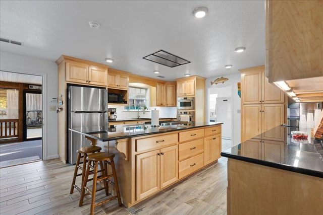 218 SE THIRTEENTH Street, Steinhatchee, FL 32359