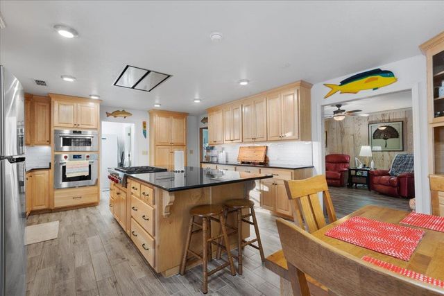 218 SE THIRTEENTH Street, Steinhatchee, FL 32359