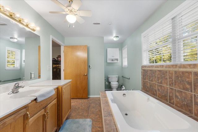 218 SE THIRTEENTH Street, Steinhatchee, FL 32359