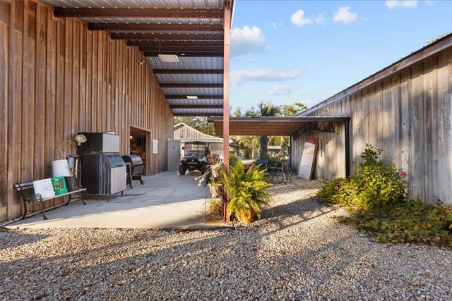 218 SE THIRTEENTH Street, Steinhatchee, FL 32359