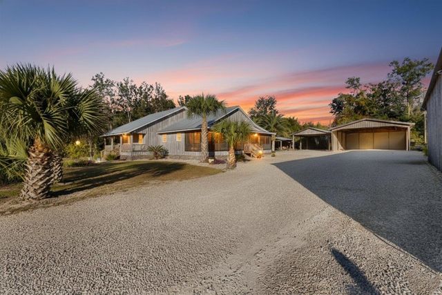 218 SE THIRTEENTH Street, Steinhatchee, FL 32359