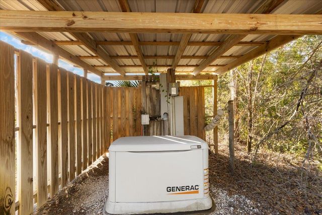 218 SE THIRTEENTH Street, Steinhatchee, FL 32359