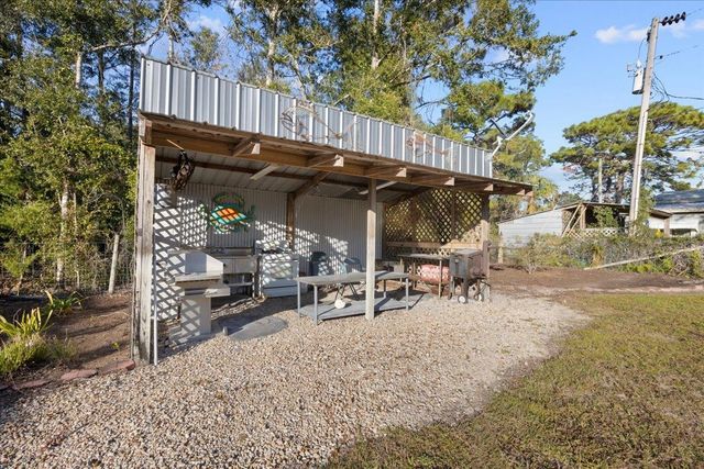 218 SE THIRTEENTH Street, Steinhatchee, FL 32359