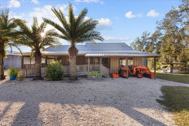 218 SE THIRTEENTH Street, Steinhatchee, FL 32359