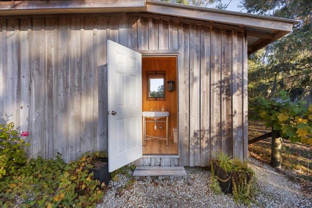 218 SE THIRTEENTH Street, Steinhatchee, FL 32359