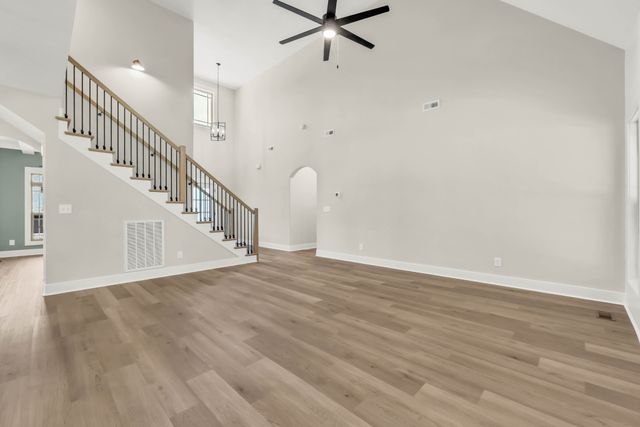 412 N Starwood Ct, Clarksville, TN 37042