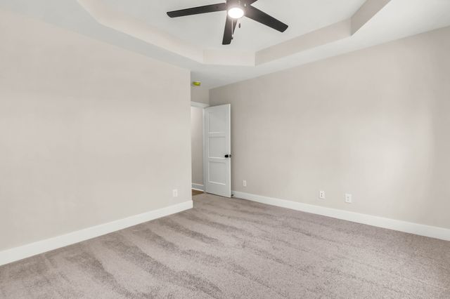 412 N Starwood Ct, Clarksville, TN 37042