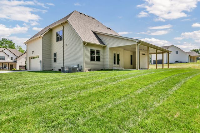 412 N Starwood Ct, Clarksville, TN 37042
