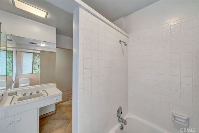 574 S Chaparro, Covina, CA 91724