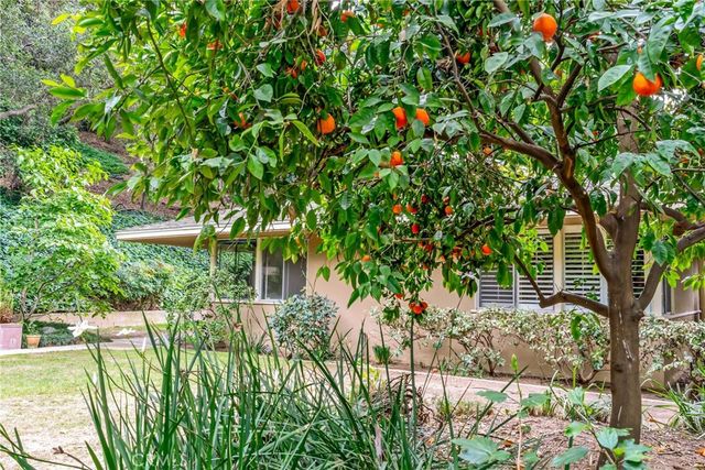 574 S Chaparro, Covina, CA 91724