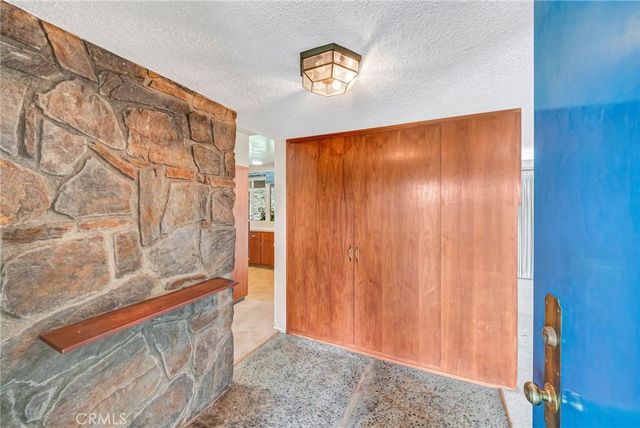 574 S Chaparro, Covina, CA 91724